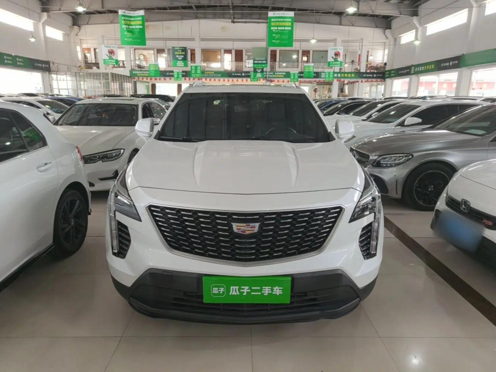 Cadillac XT4 2022 28T Two-Wheel Drive Fashion Edition — миниатюра 2