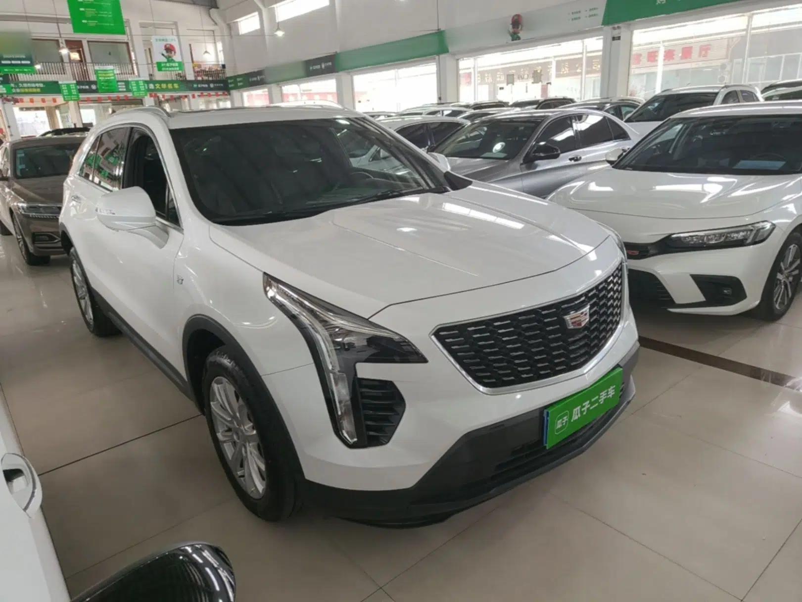 Cadillac XT4 2022 28T Two-Wheel Drive Fashion Edition — миниатюра 3