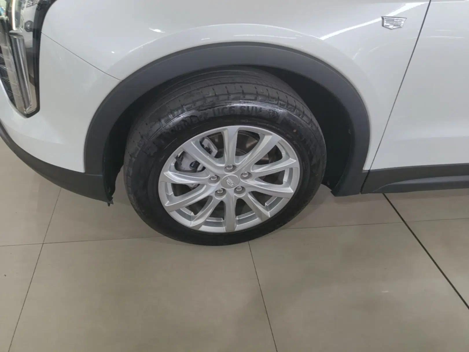 Cadillac XT4 2022 28T Two-Wheel Drive Fashion Edition — миниатюра 8