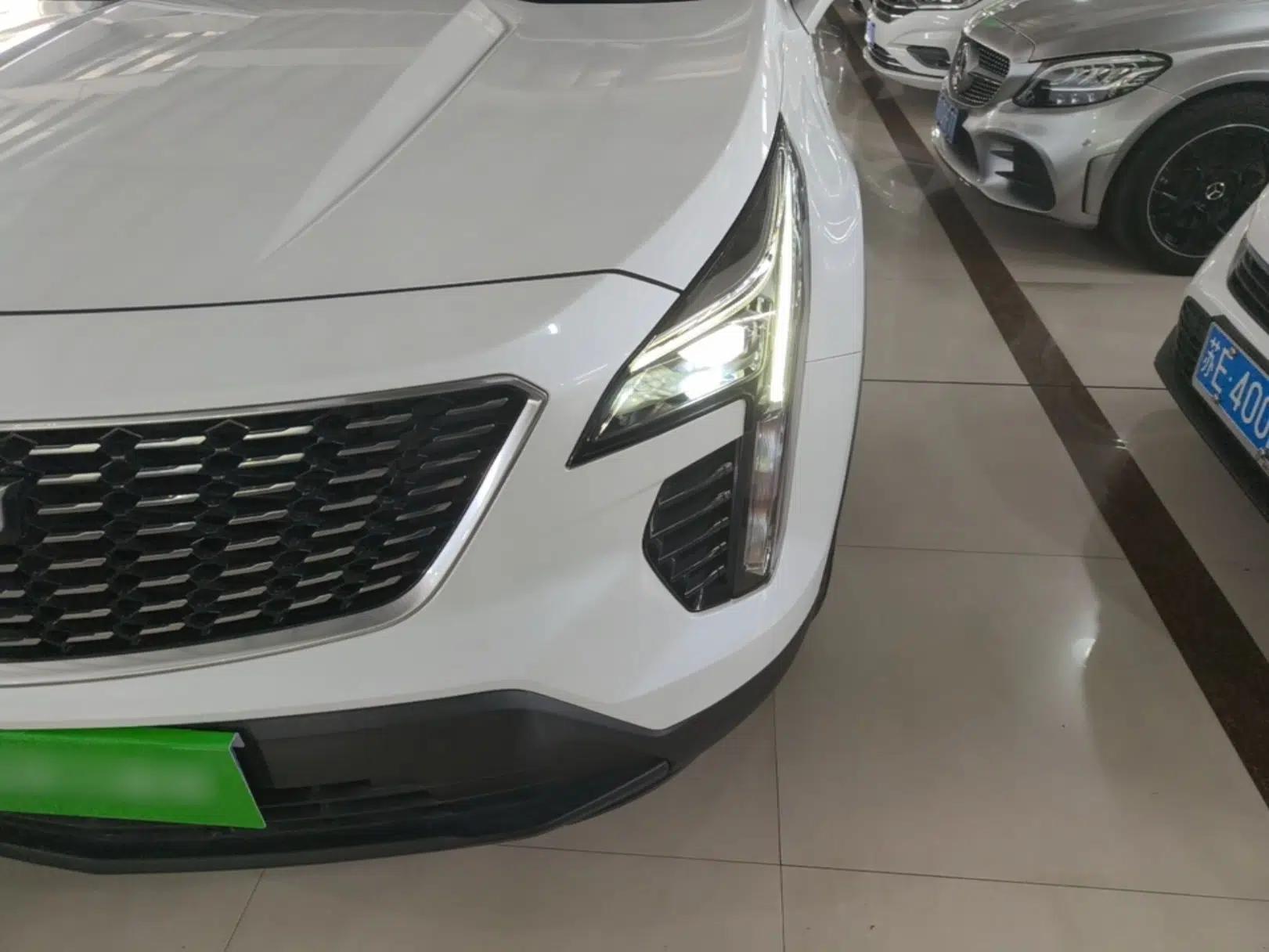 Cadillac XT4 2022 28T Two-Wheel Drive Fashion Edition — миниатюра 9