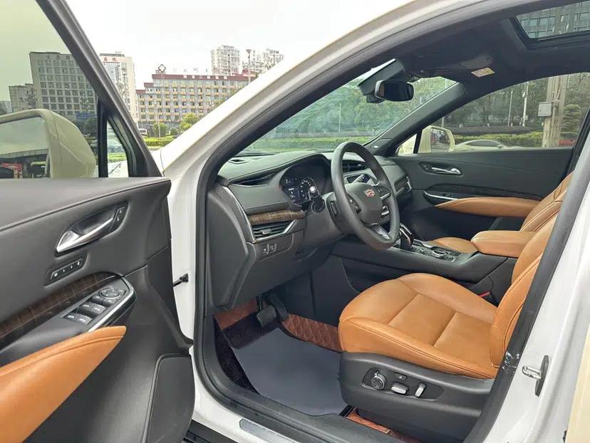 Cadillac XT4 2022 28T Two-Wheel Drive Prestige Version — миниатюра 17