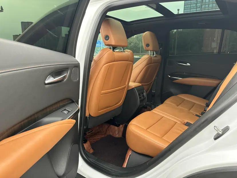 Cadillac XT4 2022 28T Two-Wheel Drive Prestige Version — миниатюра 18