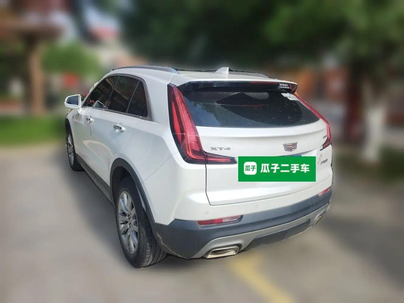 Cadillac XT4 2021 28T Two-Wheel Drive Luxury Version — миниатюра 4