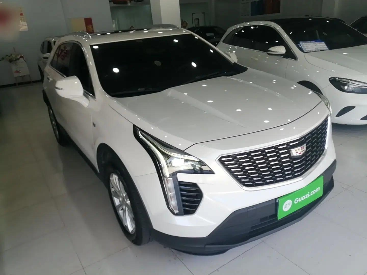 Cadillac XT4 2021 28T Two-Wheel Drive Tech Edition — миниатюра 3