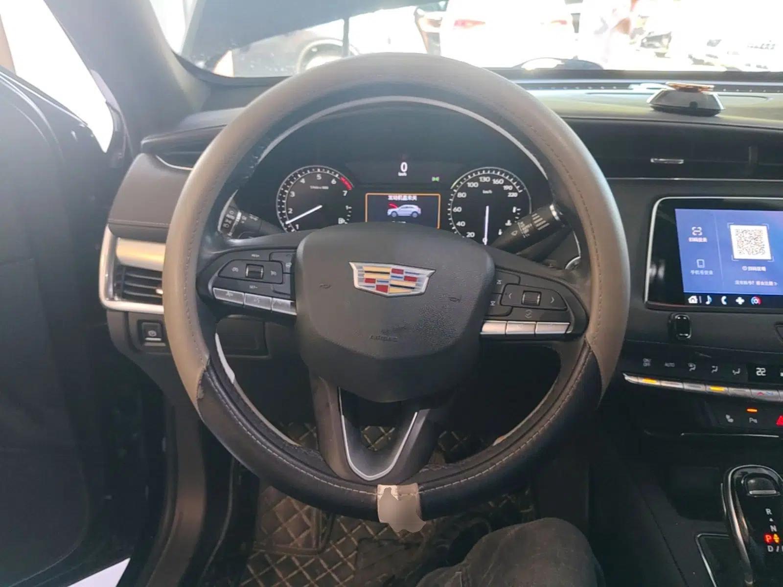 Cadillac XT4 2020 Revised Version 28T Two-Wheel Drive Luxury Edition — миниатюра 14