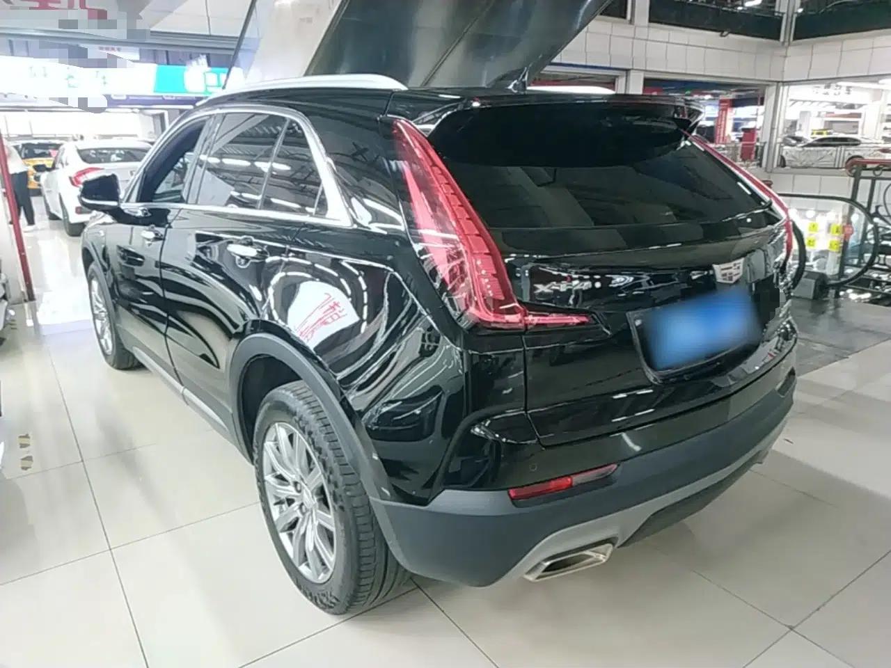 Cadillac XT4 2021 28T Two-Wheel Drive Leading Version — миниатюра 4