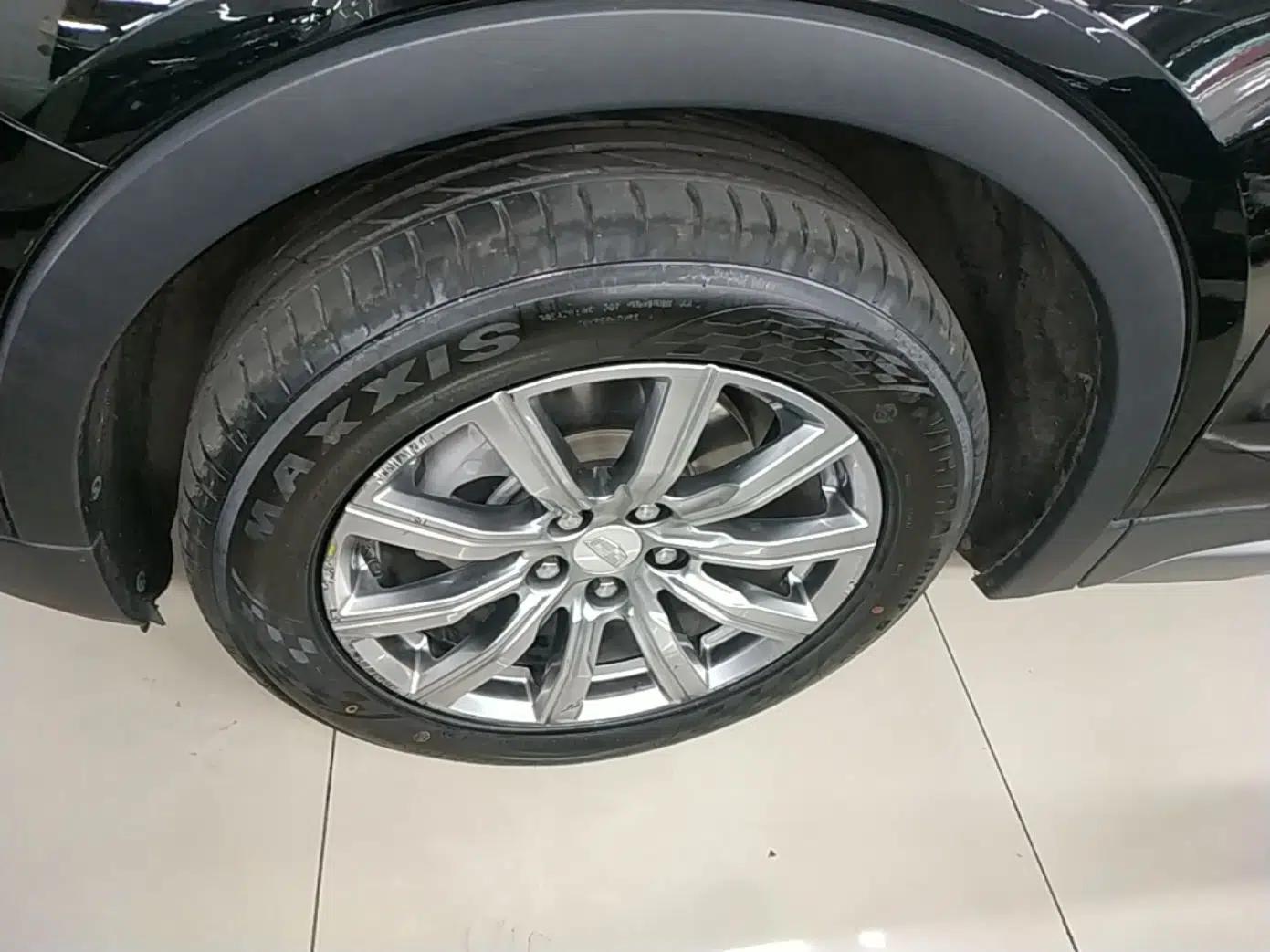 Cadillac XT4 2021 28T Two-Wheel Drive Leading Version — миниатюра 8
