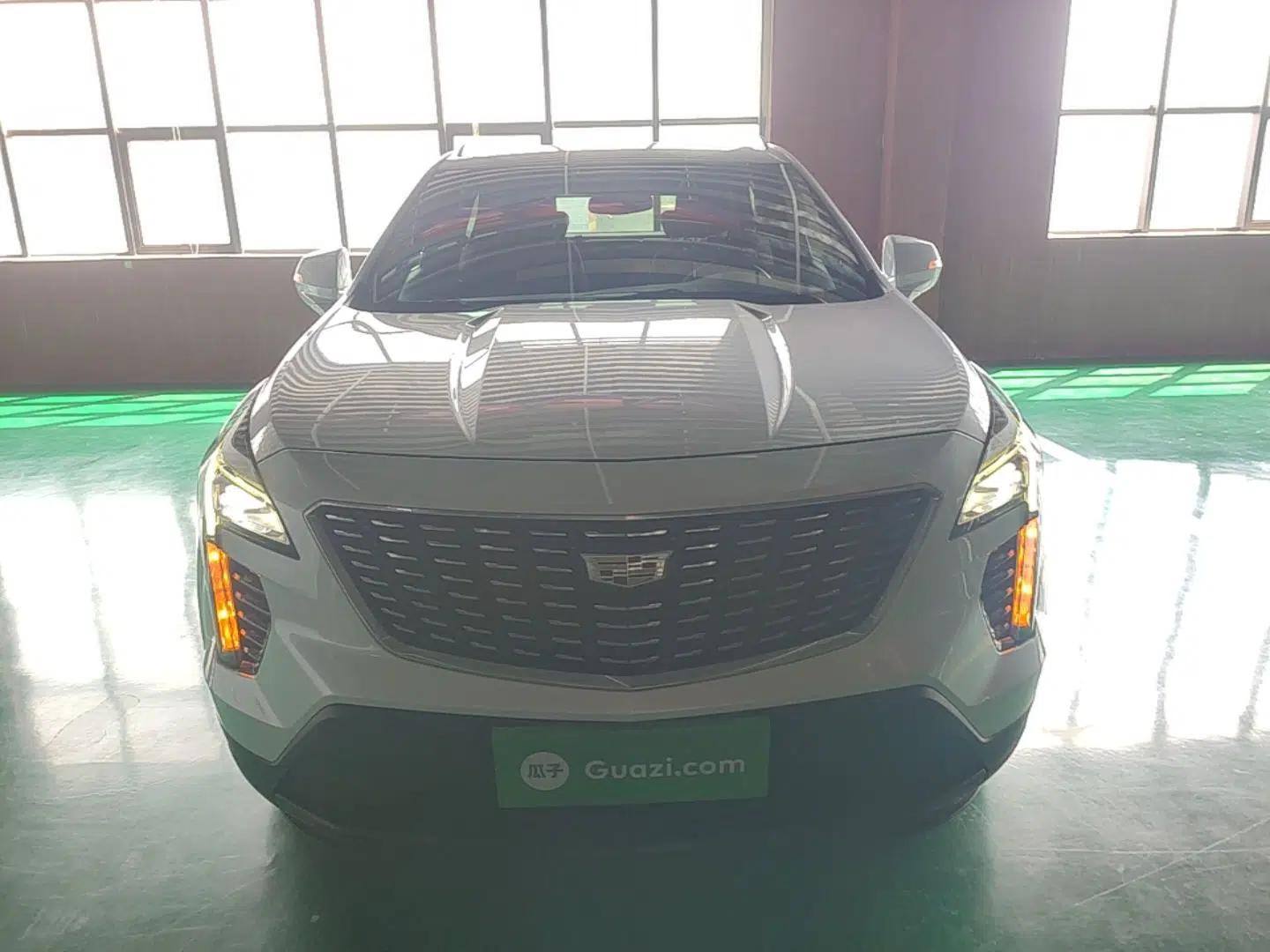 Cadillac XT4 2021 28T Two-Wheel Drive Tech Edition — миниатюра 2