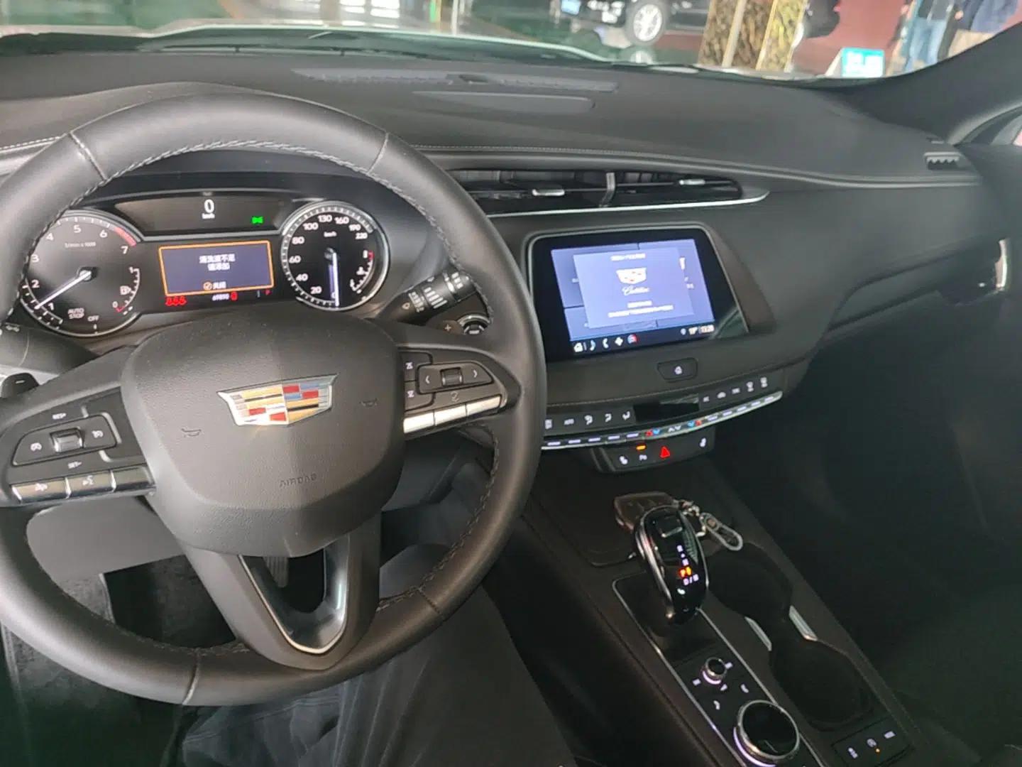 Cadillac XT4 2021 28T Two-Wheel Drive Tech Edition — миниатюра 13