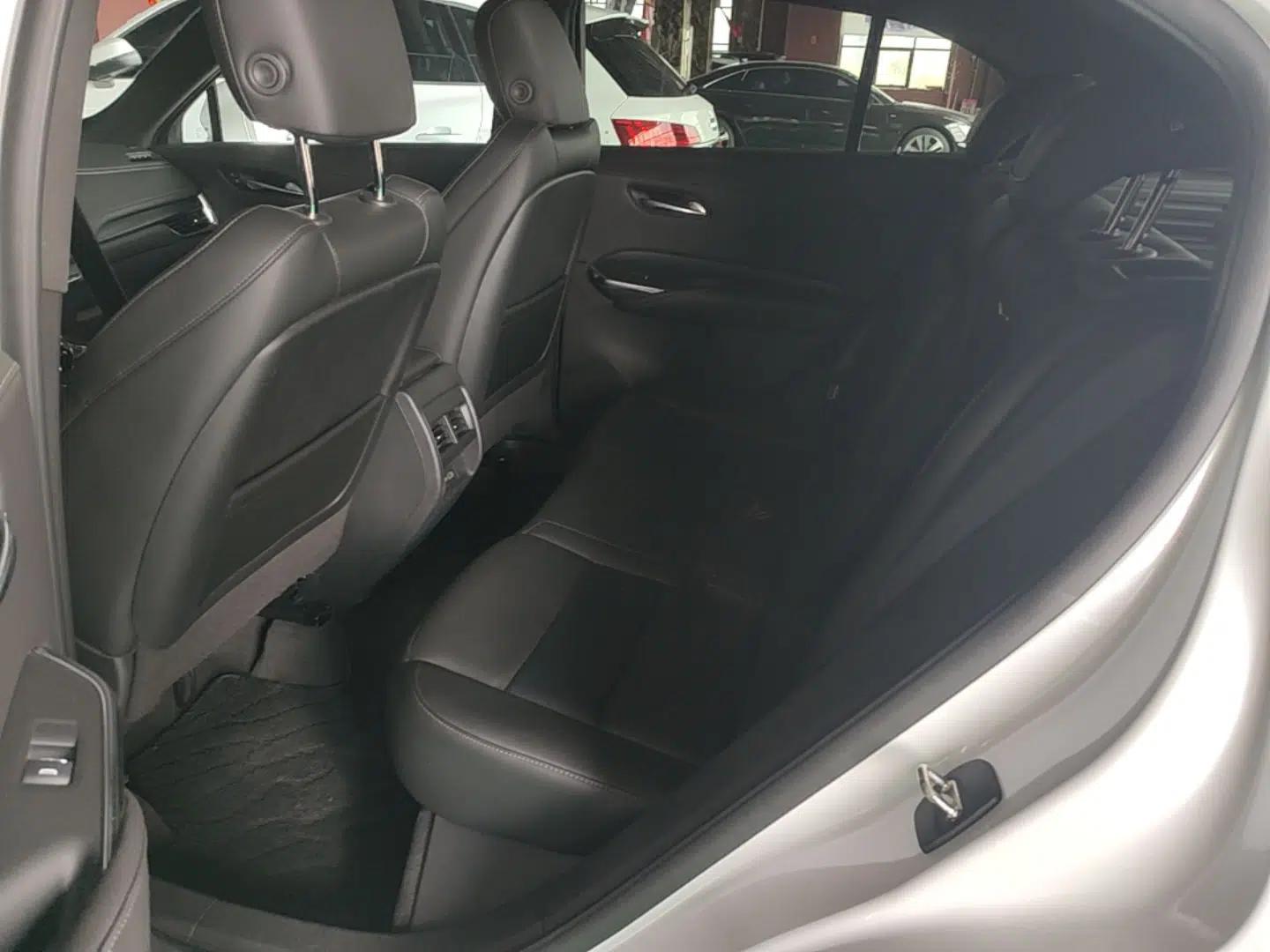 Cadillac XT4 2021 28T Two-Wheel Drive Tech Edition — миниатюра 20