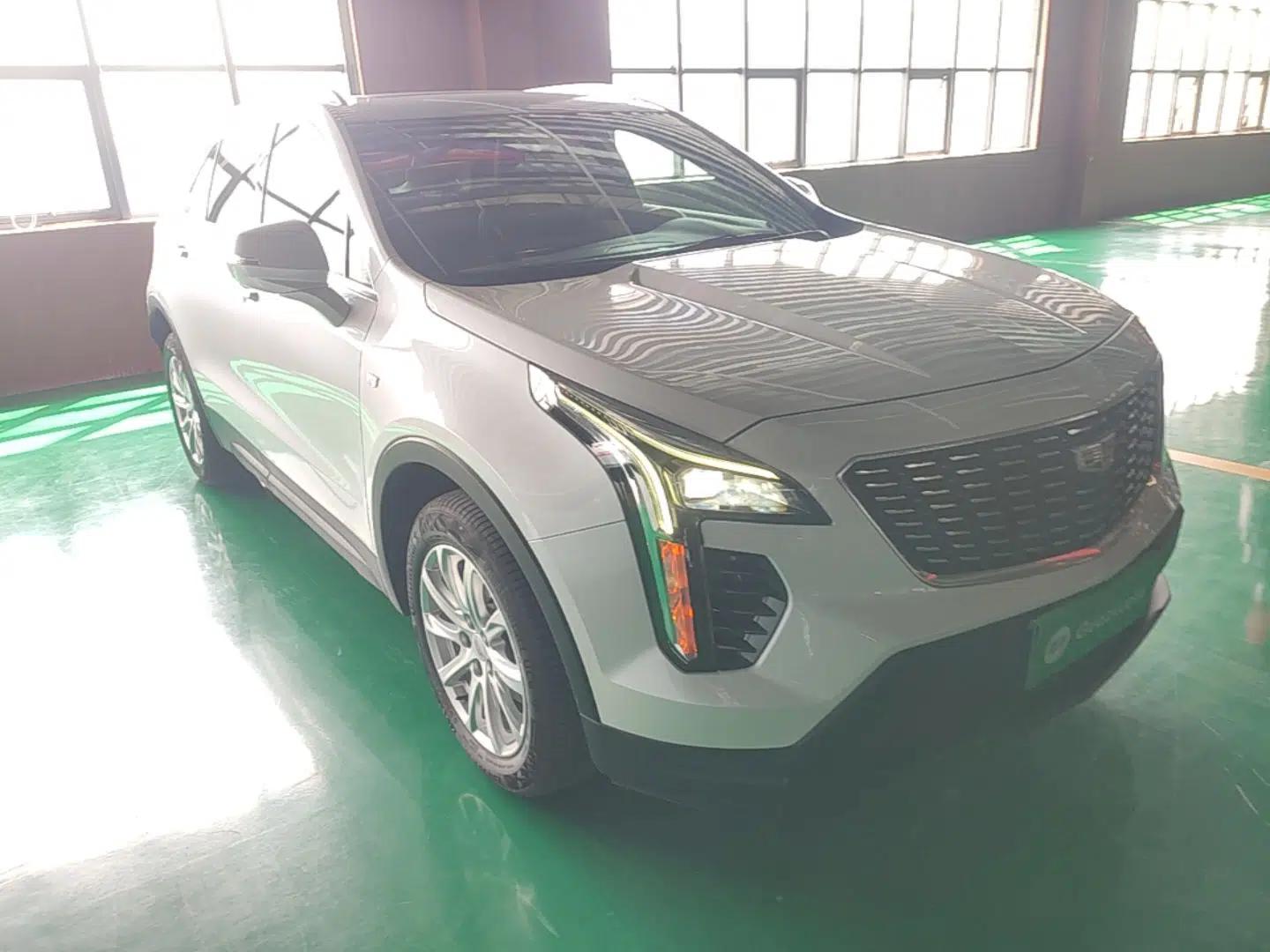 Cadillac XT4 2021 28T Two-Wheel Drive Tech Edition — миниатюра 3