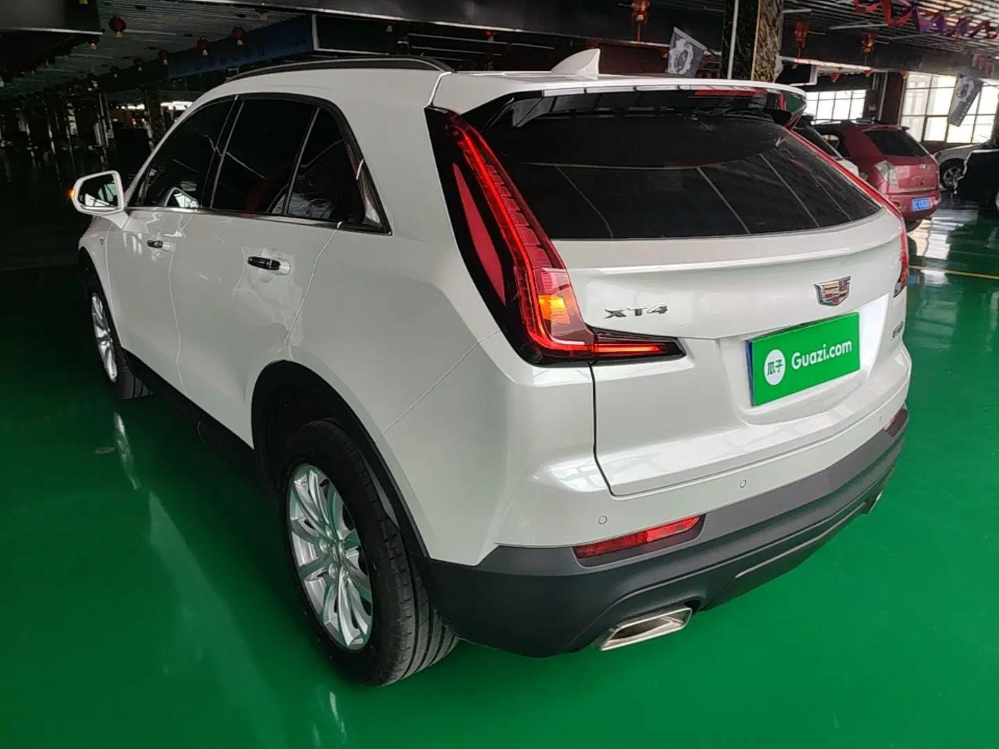 Cadillac XT4 2021 28T Two-Wheel Drive Tech Edition — миниатюра 4