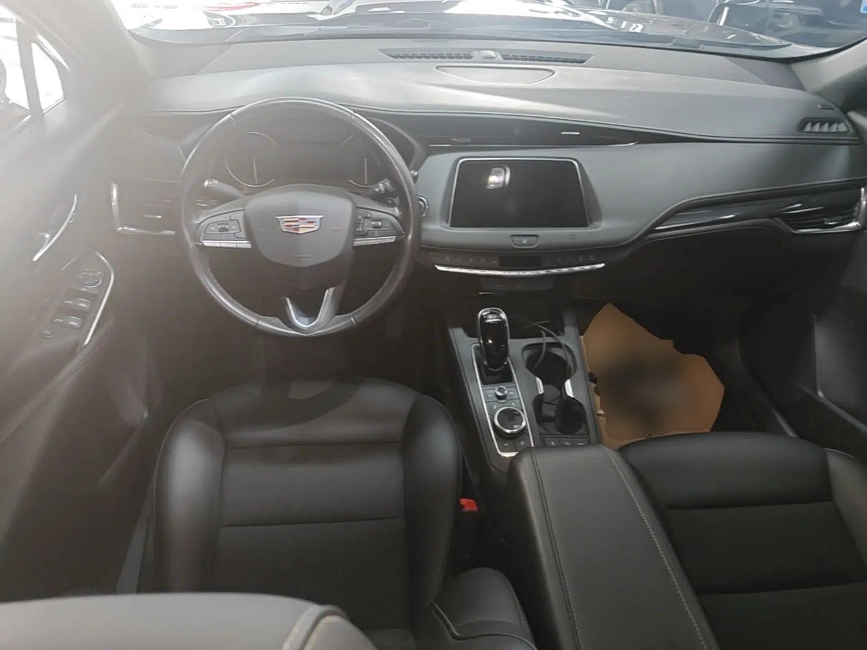 Cadillac XT4 2021 28T Two-Wheel Drive Tech Edition — миниатюра 13