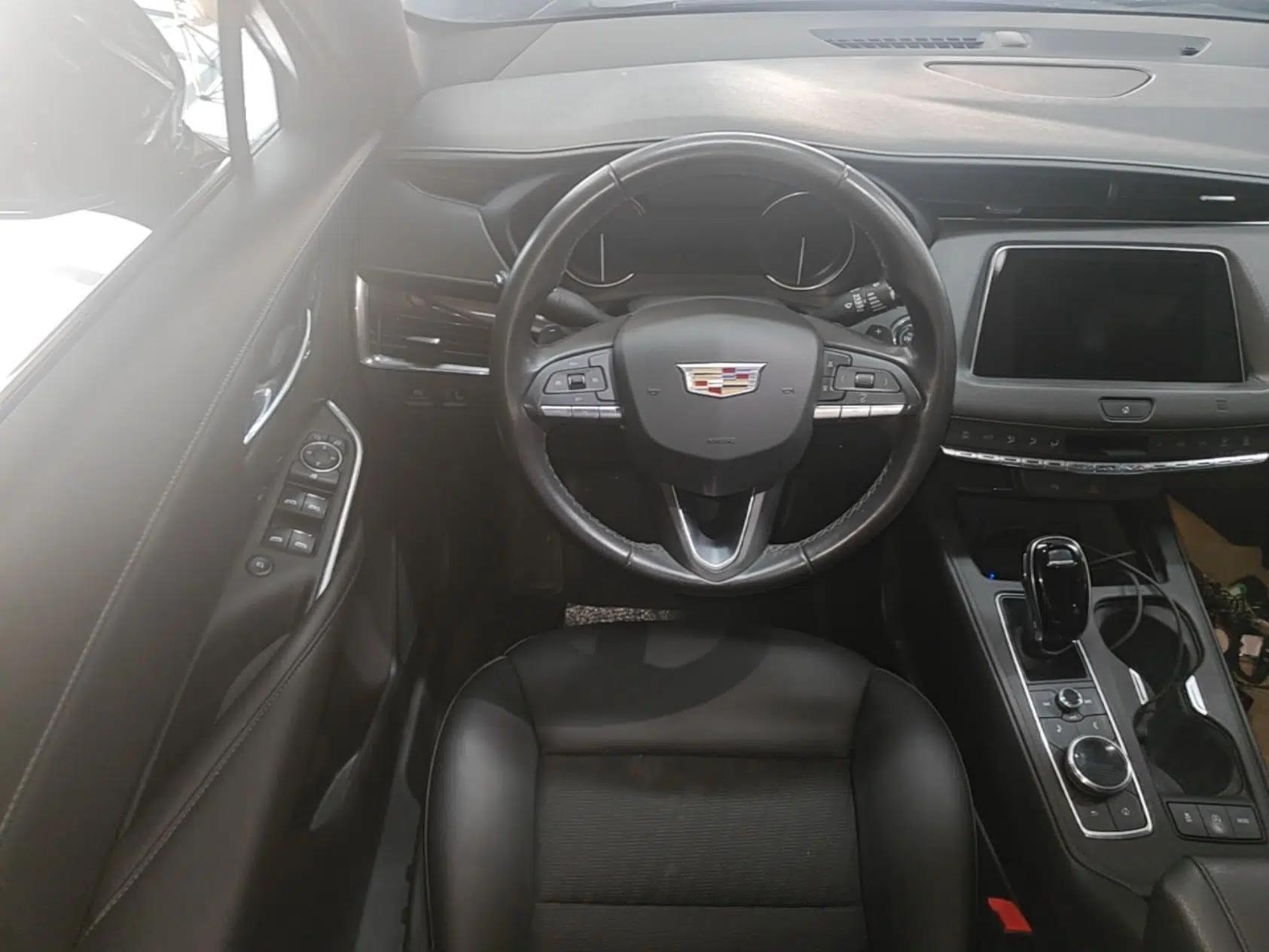 Cadillac XT4 2021 28T Two-Wheel Drive Tech Edition — миниатюра 14