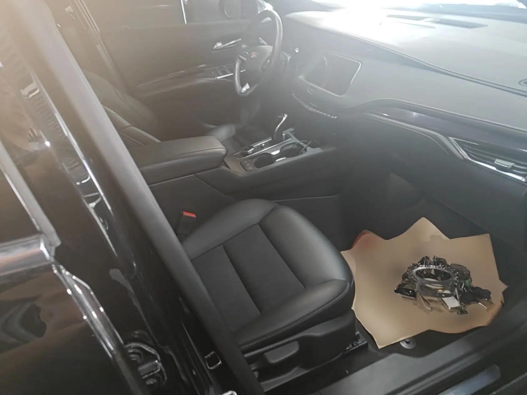 Cadillac XT4 2021 28T Two-Wheel Drive Tech Edition — миниатюра 23