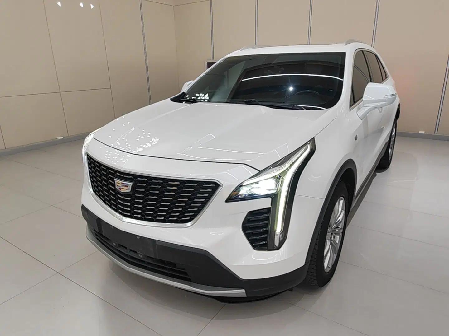 Cadillac XT4 2020 28T Two-Wheel-Drive Leading Version — миниатюра 1