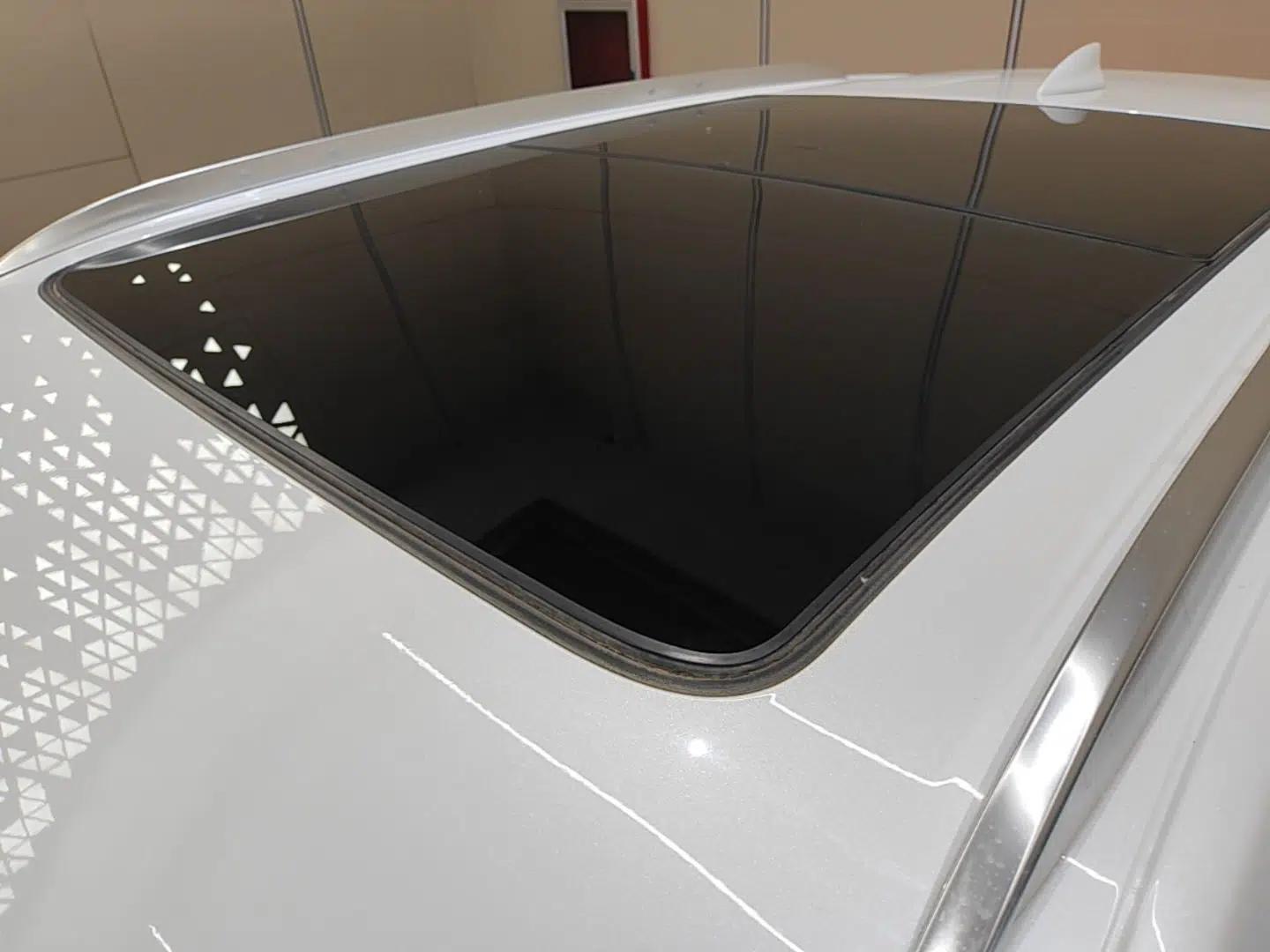 Cadillac XT4 2020 28T Two-Wheel-Drive Leading Version — миниатюра 11