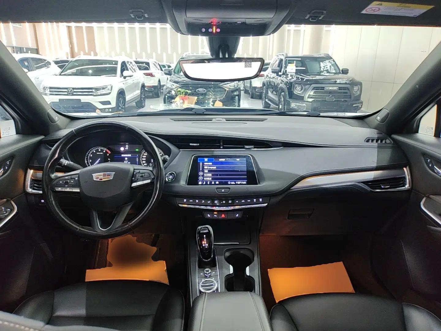 Cadillac XT4 2020 28T Two-Wheel-Drive Leading Version — миниатюра 13