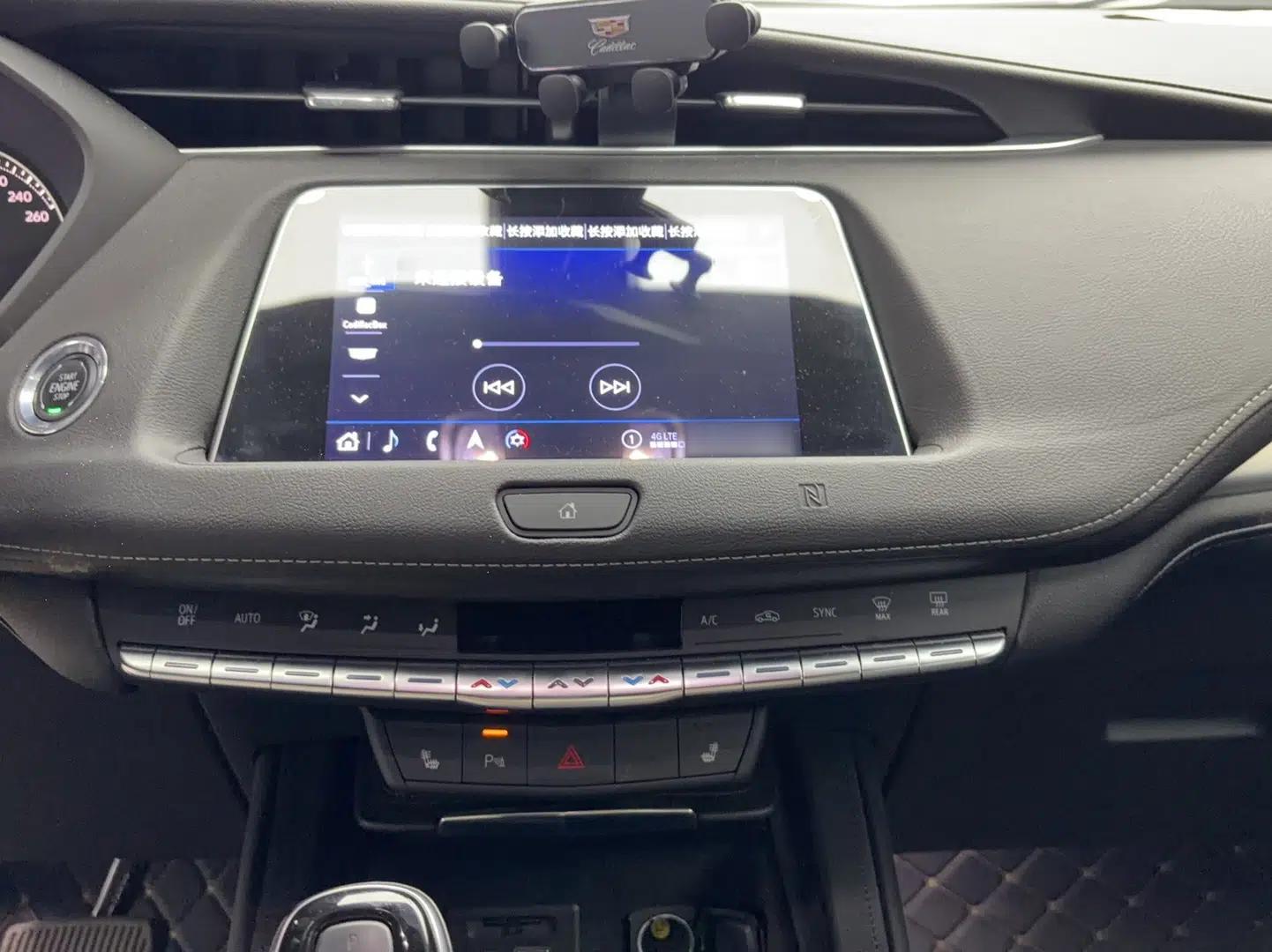 Cadillac XT4 2020 28T Two-Wheel-Drive Leading Version — миниатюра 12