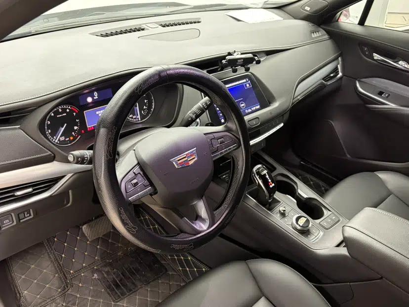 Cadillac XT4 2020 28T Two-Wheel-Drive Leading Version — миниатюра 22