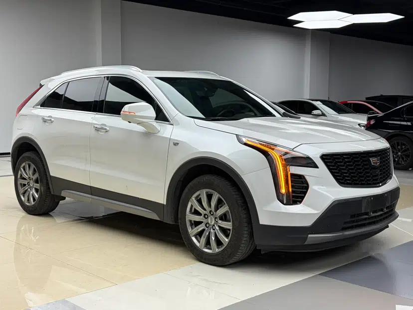 Cadillac XT4 2020 28T Two-Wheel-Drive Leading Version — миниатюра 5
