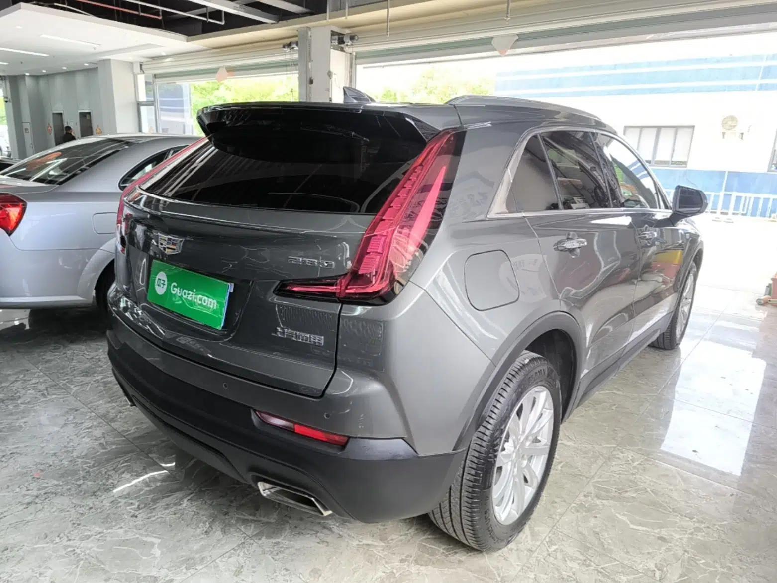 Cadillac XT4 2018 28T Two-Wheel Drive Tech Version — миниатюра 6