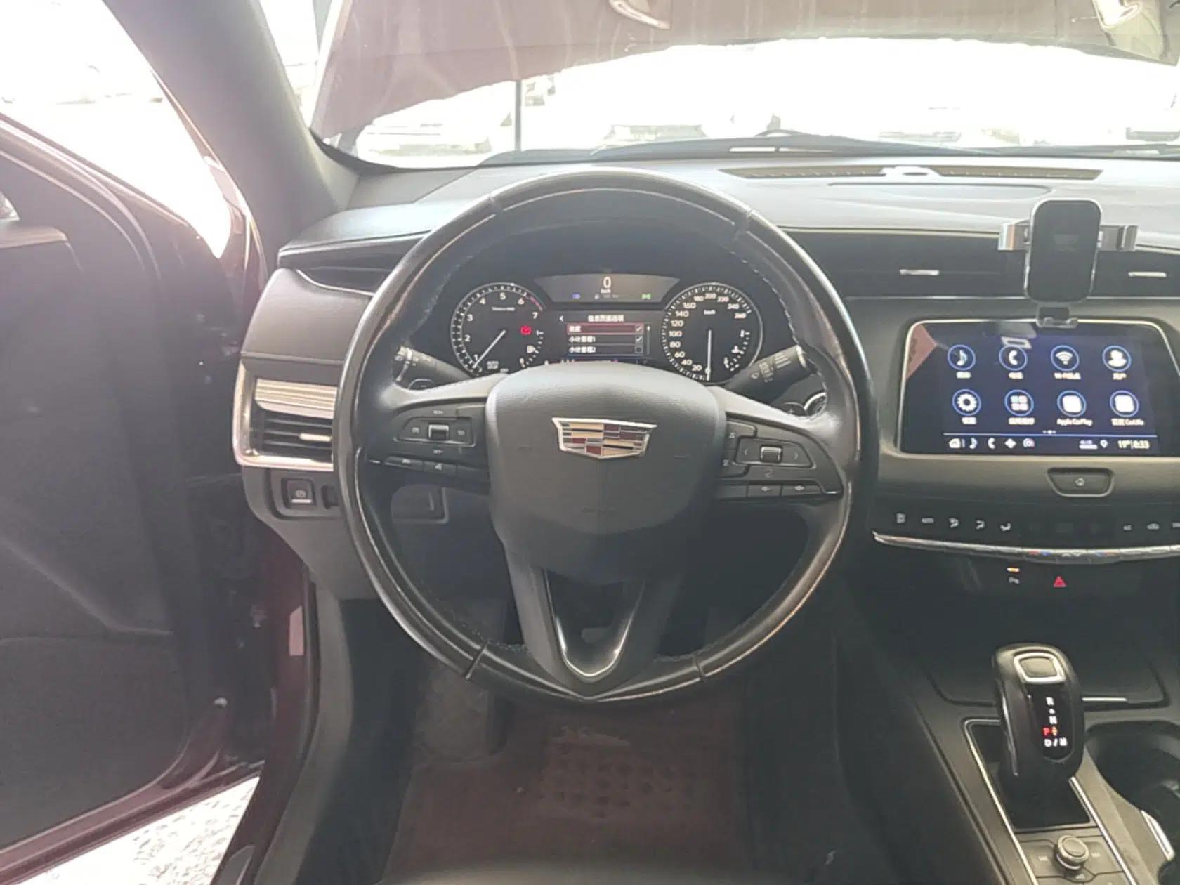Cadillac XT4 2018 28T Two-Wheel Drive Tech Version — миниатюра 13