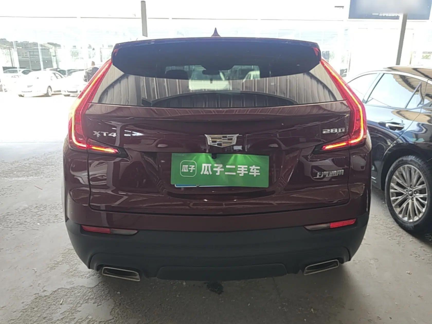 Cadillac XT4 2018 28T Two-Wheel Drive Tech Version — миниатюра 3
