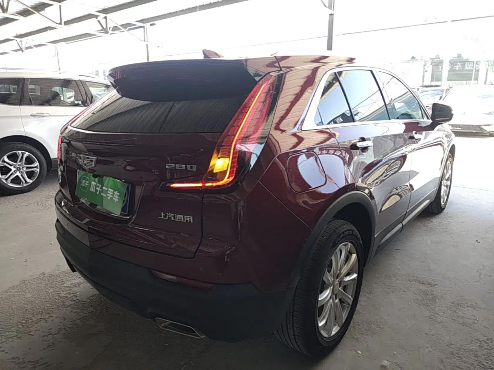Cadillac XT4 2018 28T Two-Wheel Drive Tech Version — миниатюра 4