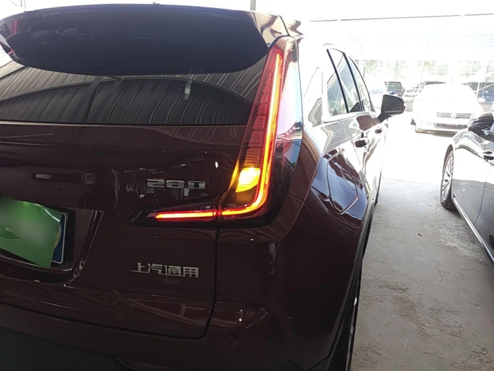 Cadillac XT4 2018 28T Two-Wheel Drive Tech Version — миниатюра 8