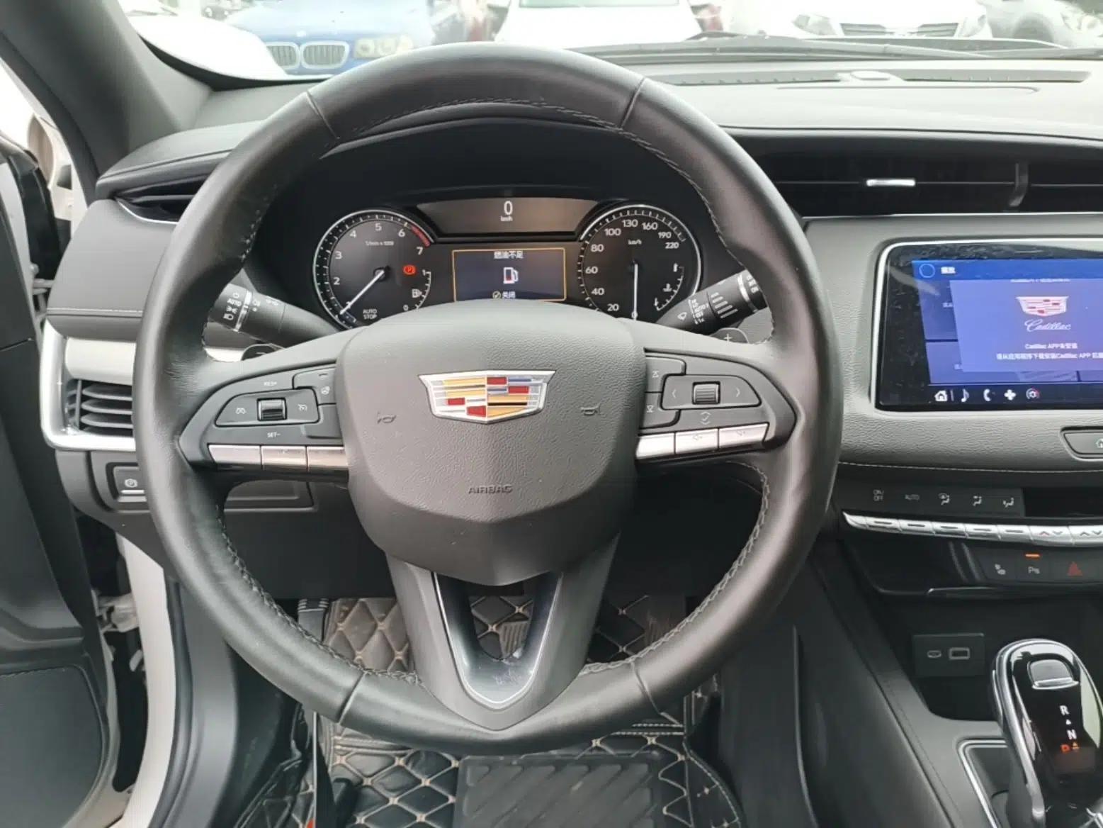 Cadillac XT4 2021 28T Two-Wheel Drive Luxury Version — миниатюра 12