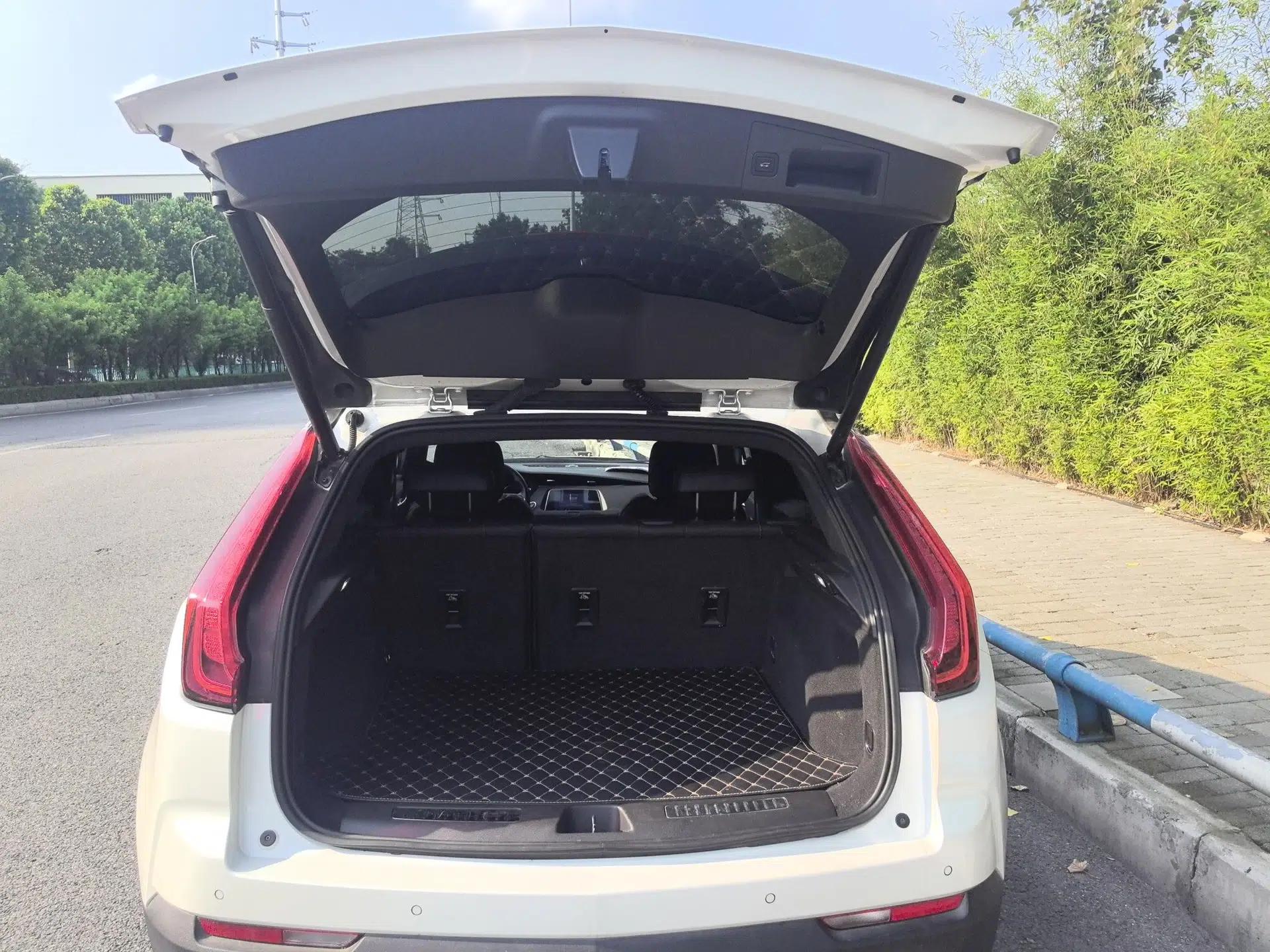 Cadillac XT4 2021 28T Two-Wheel Drive Luxury Version — миниатюра 20