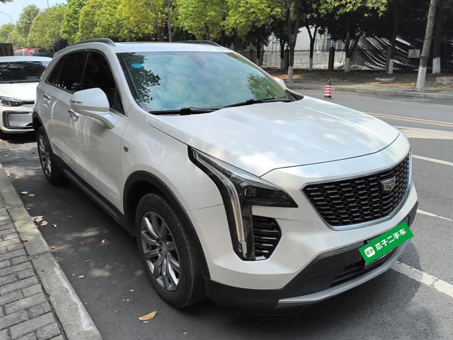Cadillac XT4 2018 28T Two-Wheel-Drive Luxury Model — миниатюра 3