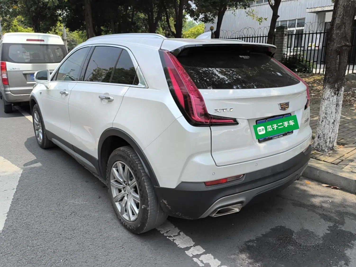 Cadillac XT4 2018 28T Two-Wheel-Drive Luxury Model — миниатюра 4