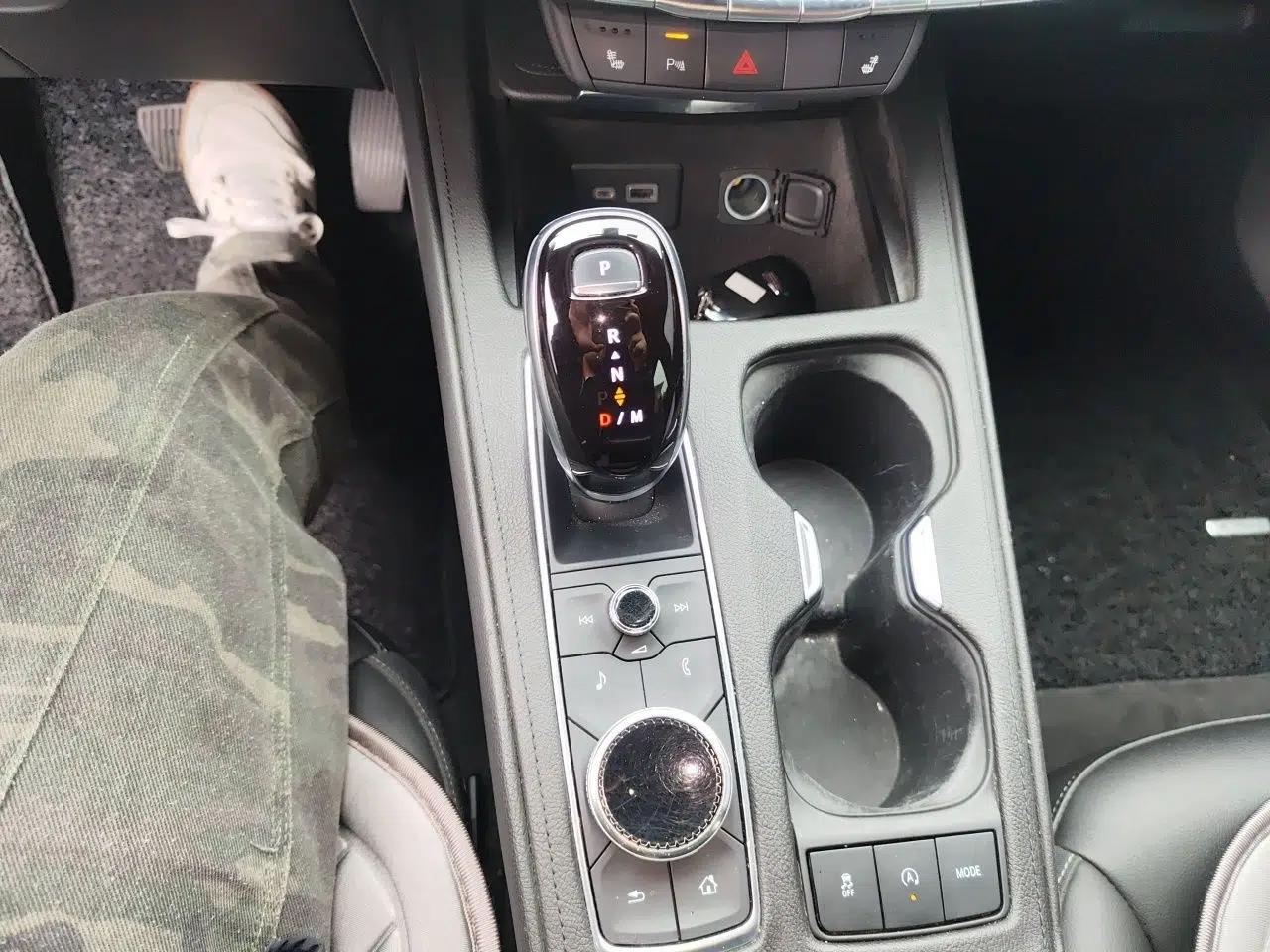 Cadillac XT4 2021 28T Two-Wheel Drive Luxury Version — миниатюра 13