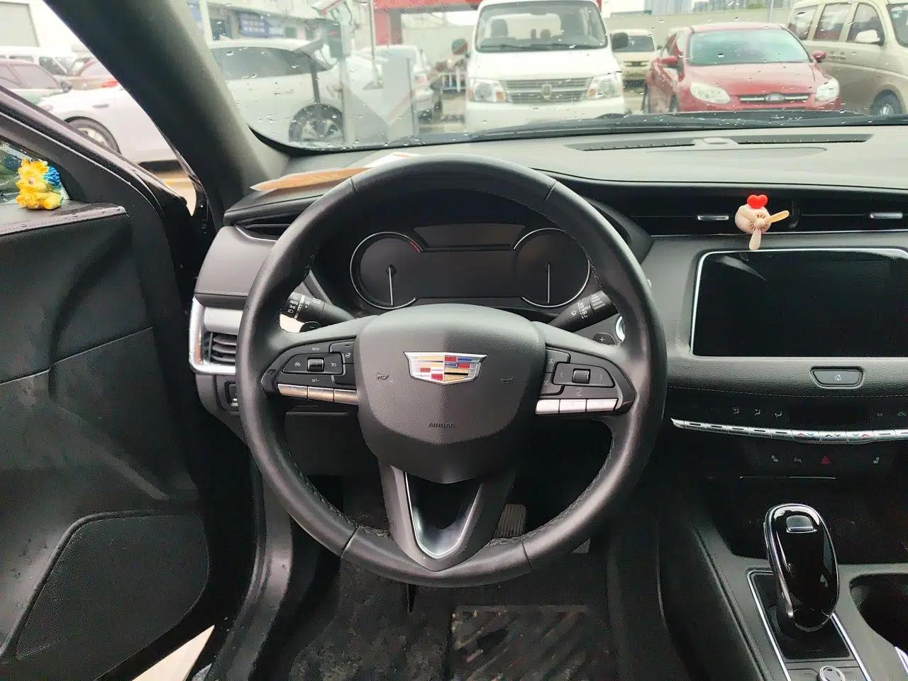 Cadillac XT4 2021 28T Two-Wheel Drive Luxury Version — миниатюра 9