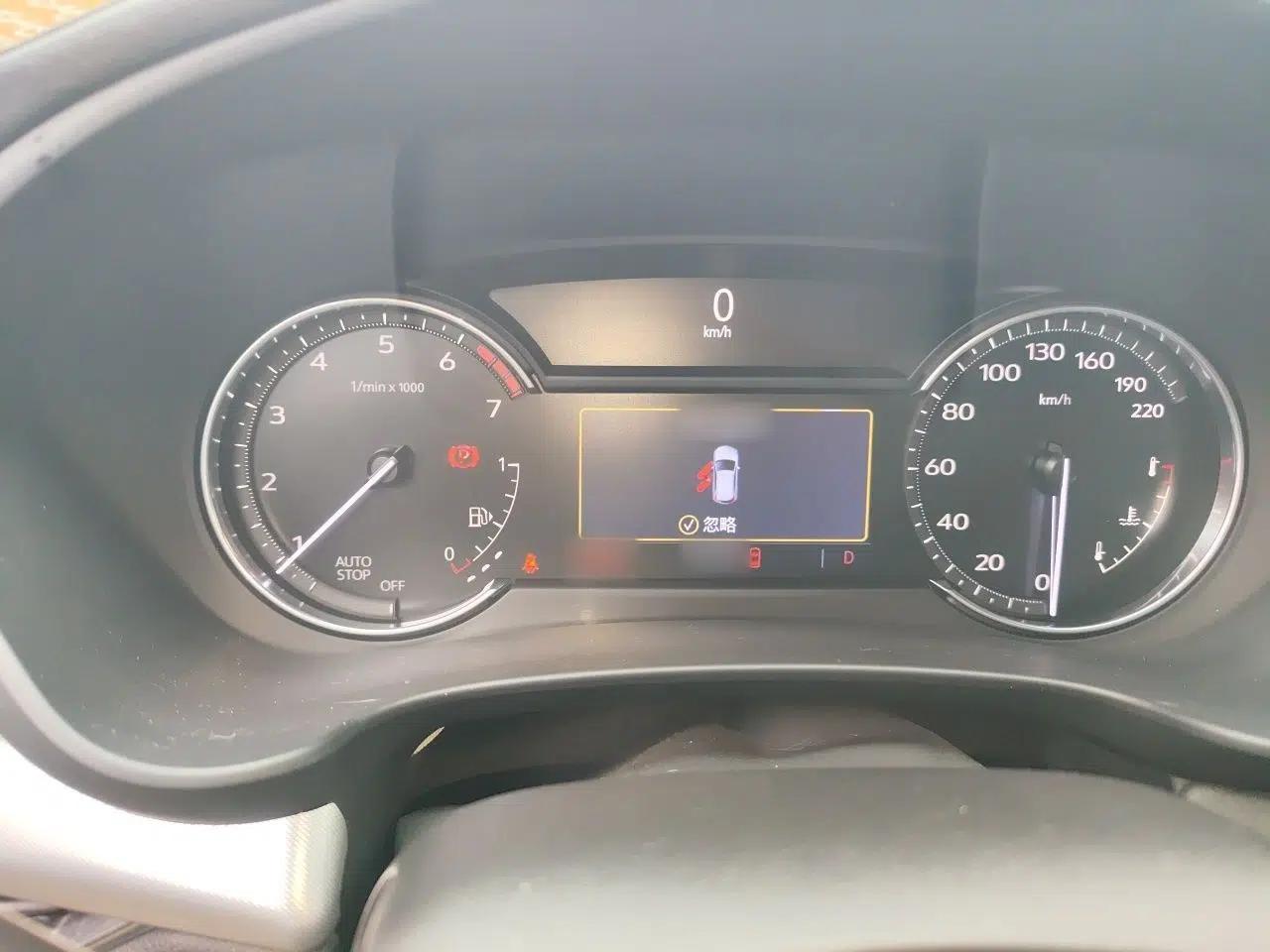 Cadillac XT4 2021 28T Two-Wheel Drive Luxury Version — миниатюра 10