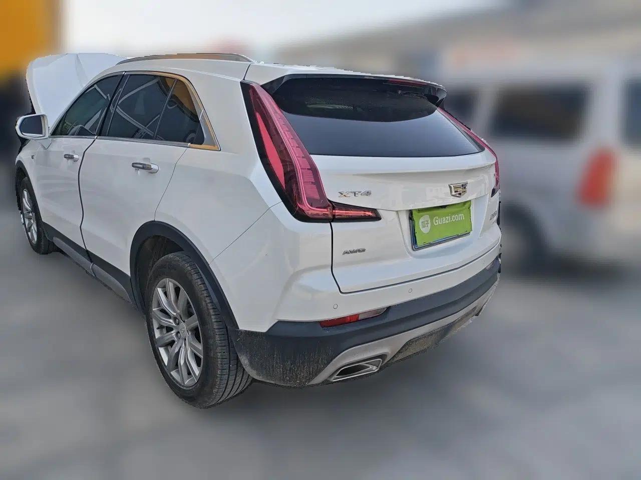 Cadillac XT4 2018 28T Four-Wheel Drive Leading Model — миниатюра 4