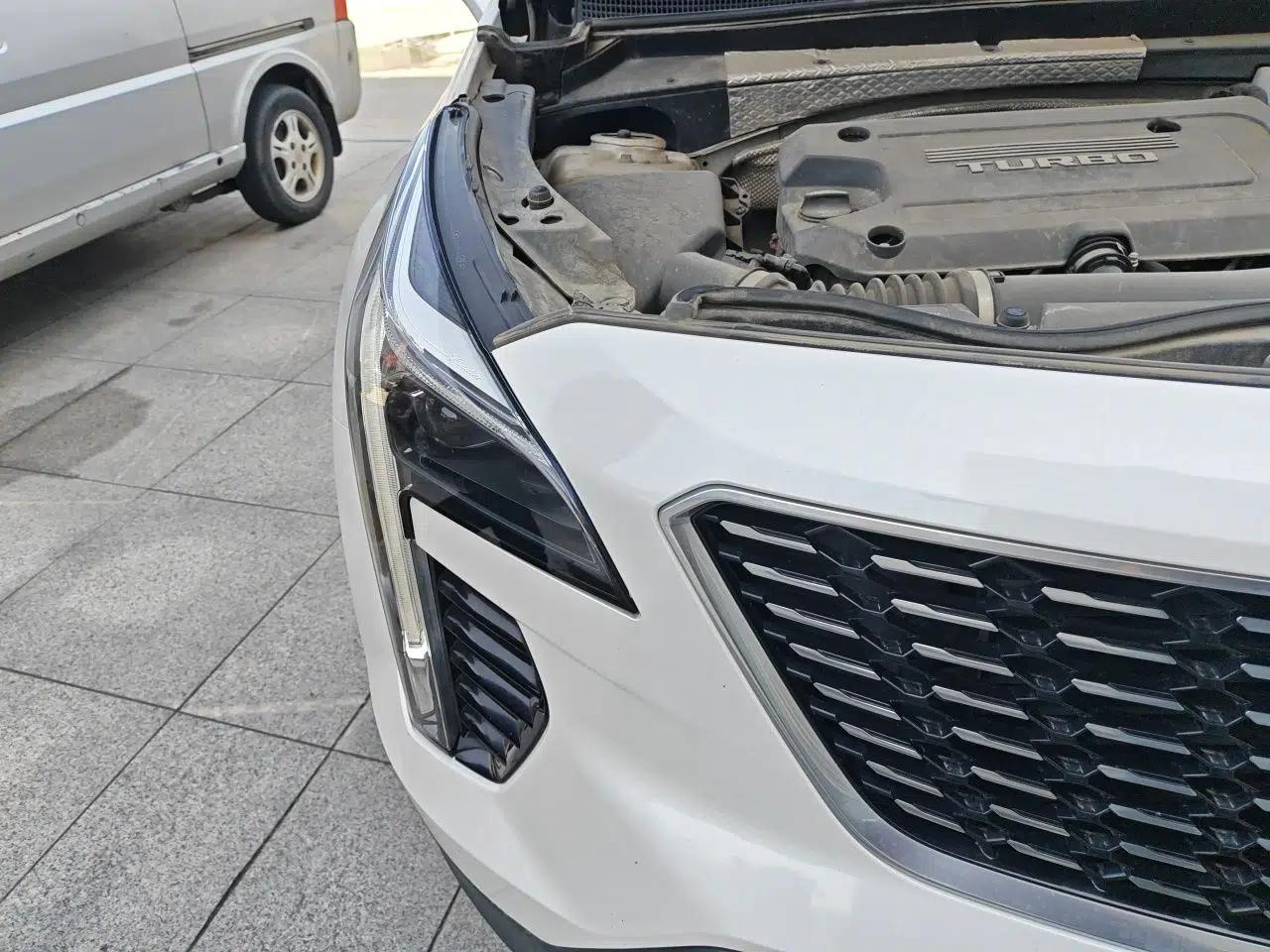 Cadillac XT4 2018 28T Four-Wheel Drive Leading Model — миниатюра 7