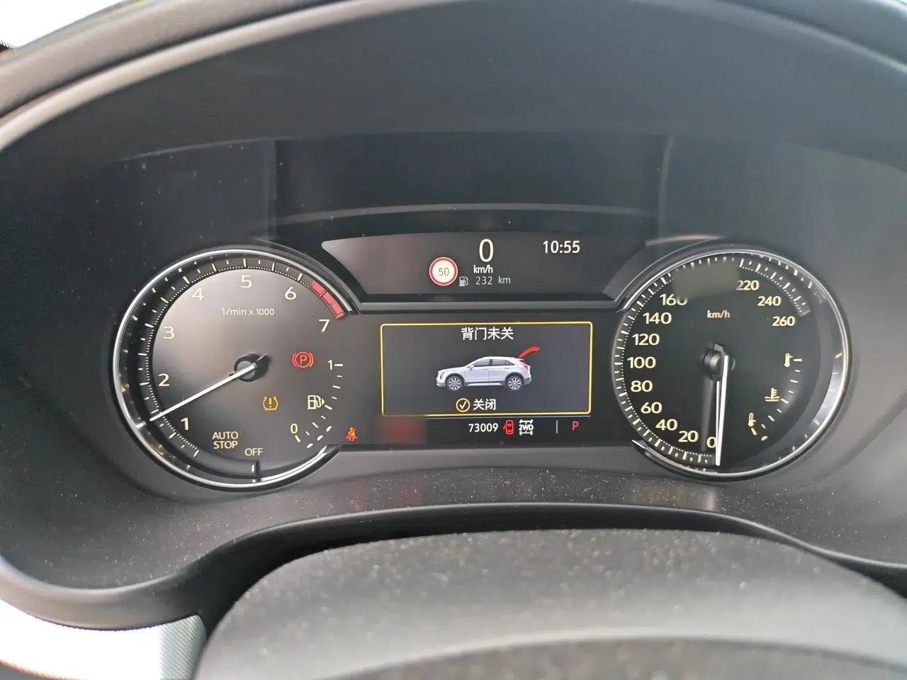 Cadillac XT4 2018 28T Four-Wheel Drive Leading Model — миниатюра 10