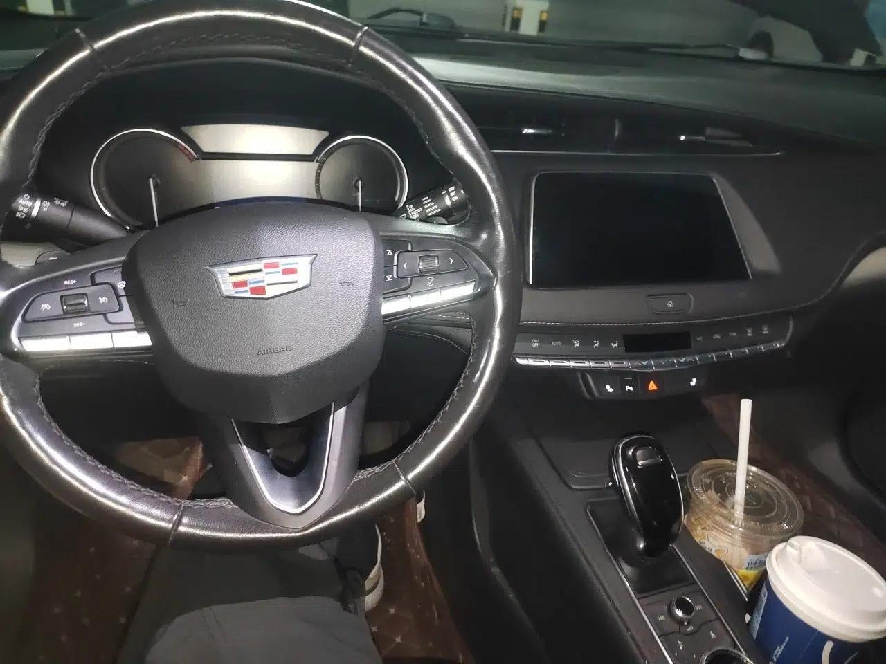 Cadillac XT4 2020 Revised Version 28T Two-Wheel Drive Luxury Edition — миниатюра 10