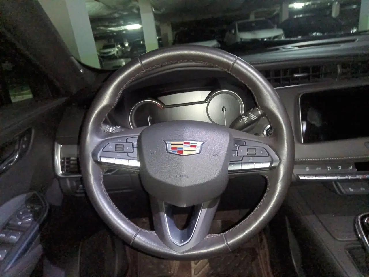 Cadillac XT4 2020 Revised Version 28T Two-Wheel Drive Leading Edition — миниатюра 11