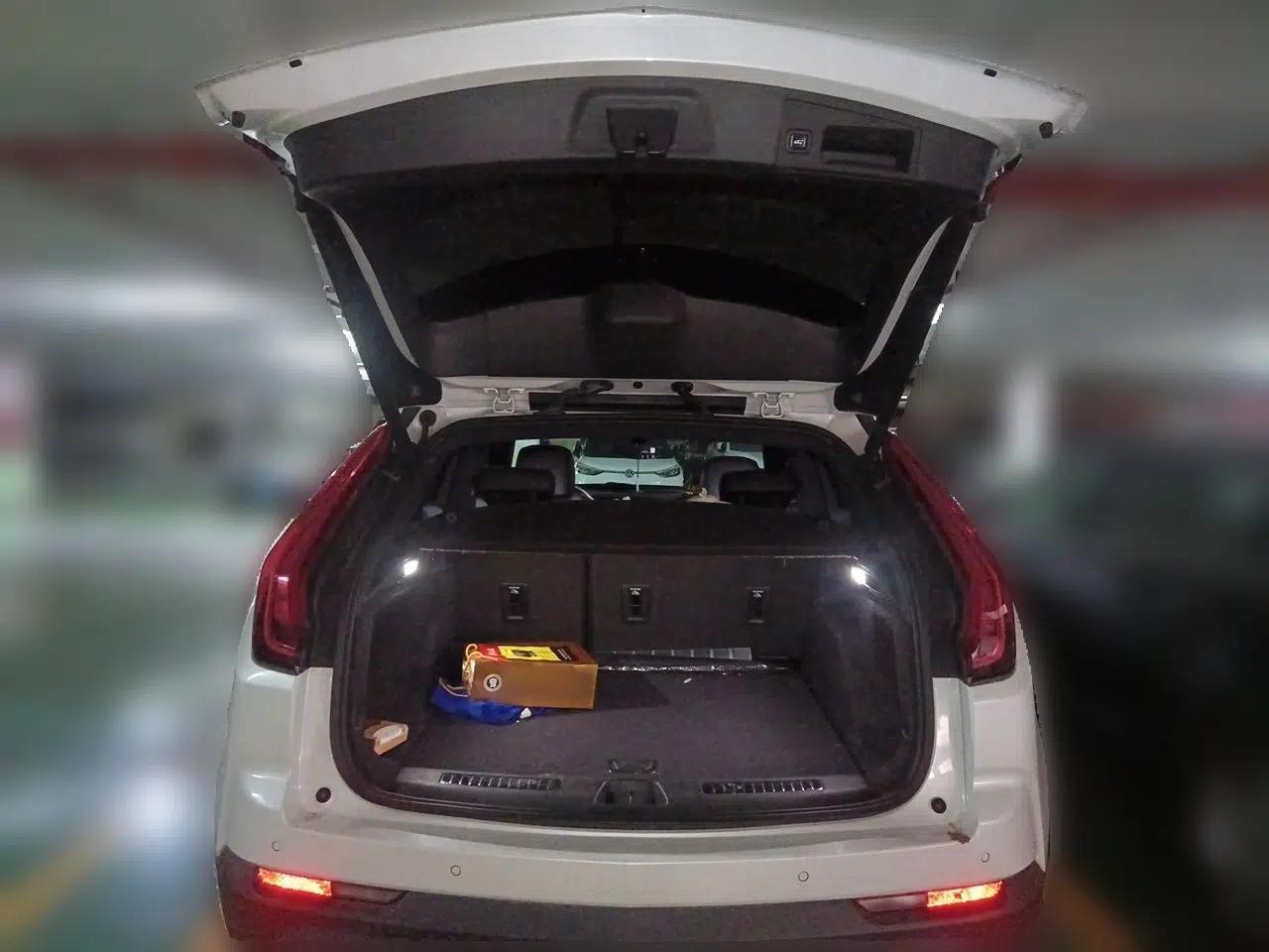 Cadillac XT4 2020 Revised Version 28T Two-Wheel Drive Leading Edition — миниатюра 20