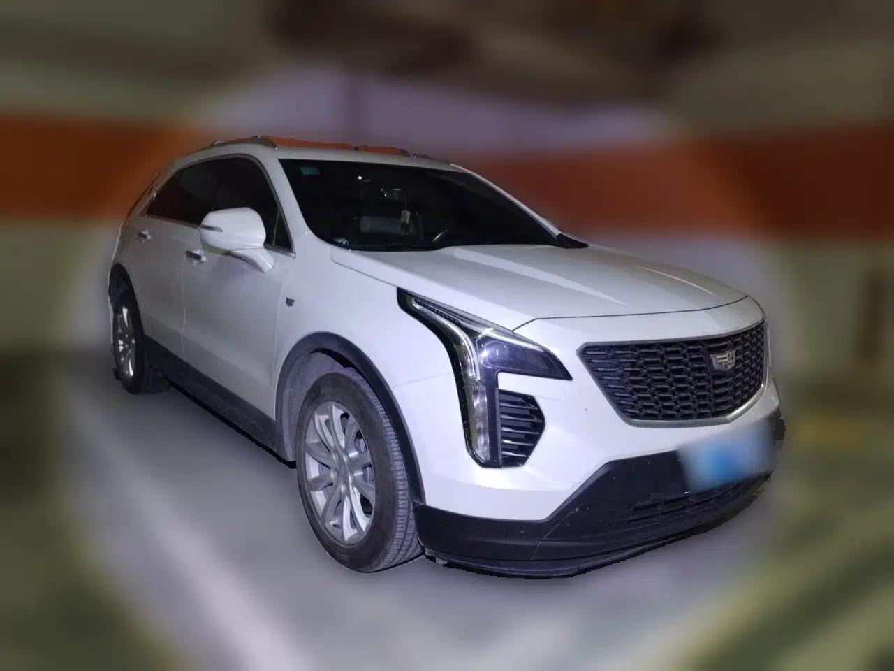 Cadillac XT4 2020 Revised Version 28T Two-Wheel Drive Tech Edition — миниатюра 3