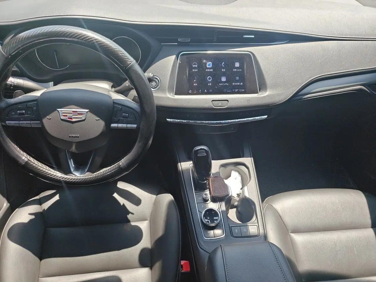 Cadillac XT4 2020 28T Two-Wheel-Drive Leading Version — миниатюра 10
