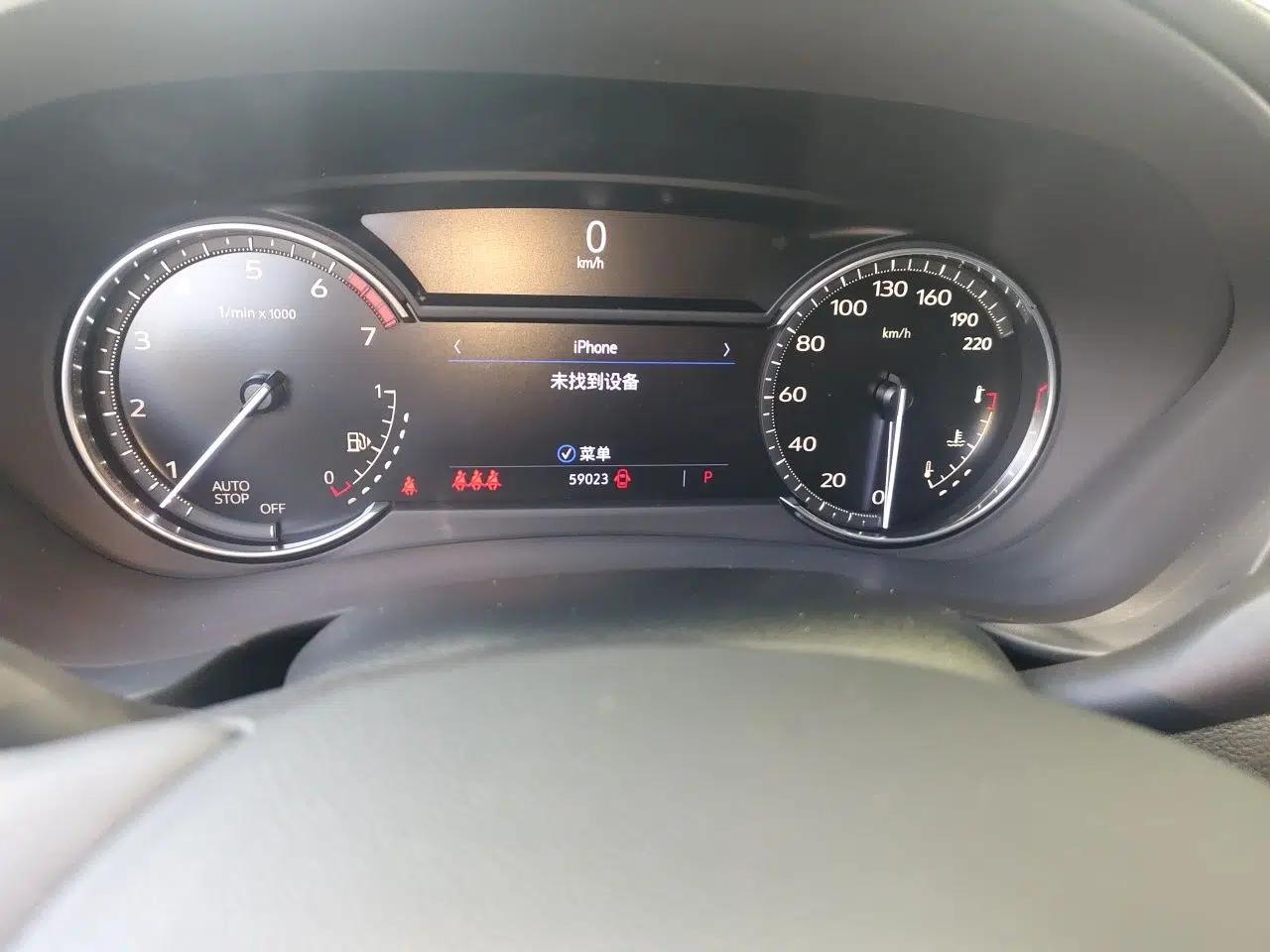 Cadillac XT4 2021 28T Two-Wheel Drive Leading Version — миниатюра 13