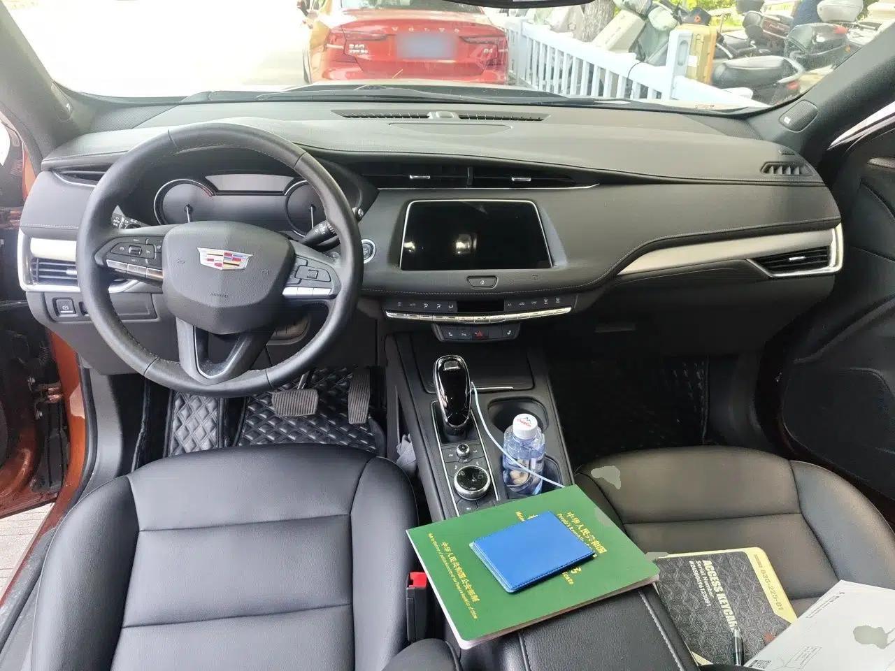 Cadillac XT4 2021 28T Two-Wheel Drive Leading Version — миниатюра 10
