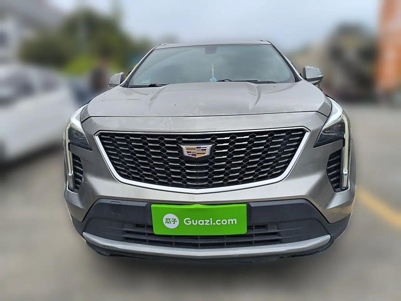 Cadillac XT4 2018 28T Two-Wheel-Drive Luxury Model — миниатюра 2