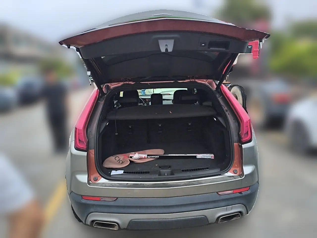 Cadillac XT4 2018 28T Two-Wheel-Drive Luxury Model — миниатюра 20