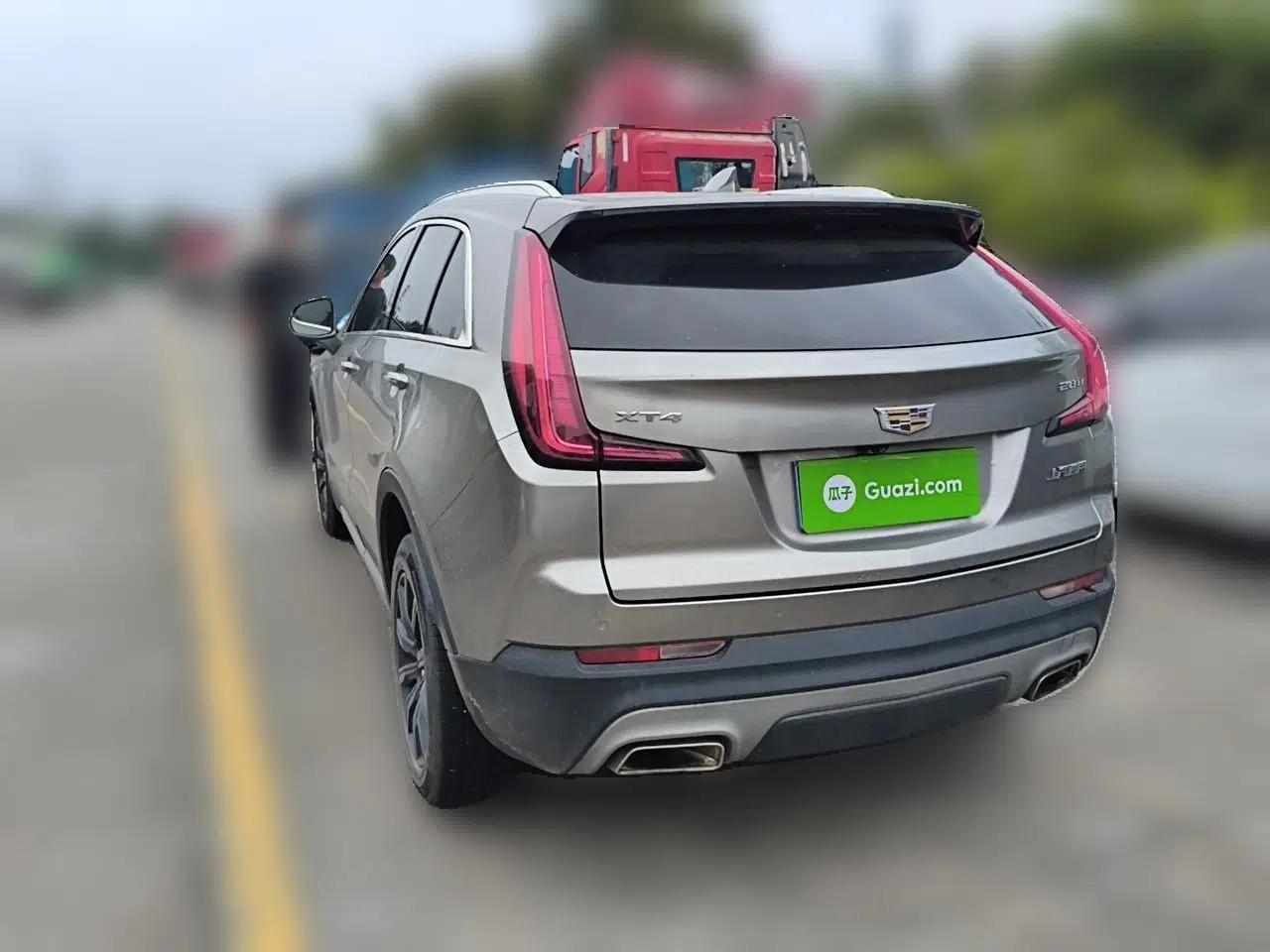 Cadillac XT4 2018 28T Two-Wheel-Drive Luxury Model — миниатюра 4